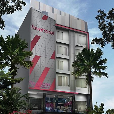 Favehotel Graha Agung Surabaya Exteriör bild
