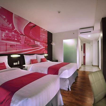 Favehotel Graha Agung Surabaya Exteriör bild
